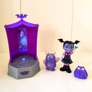 Vampirina Glowtastic Friends Set Dolls